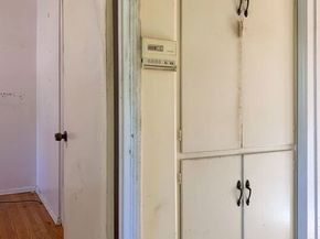 320 S Glenwood Place, Burbank CA 91506