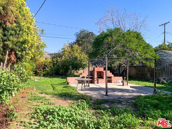 320 S Glenwood Place, Burbank CA 91506