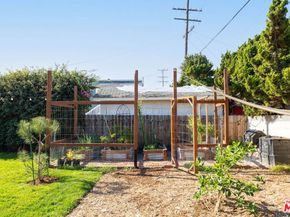 341 E 64th Street, Los Angeles CA 90003