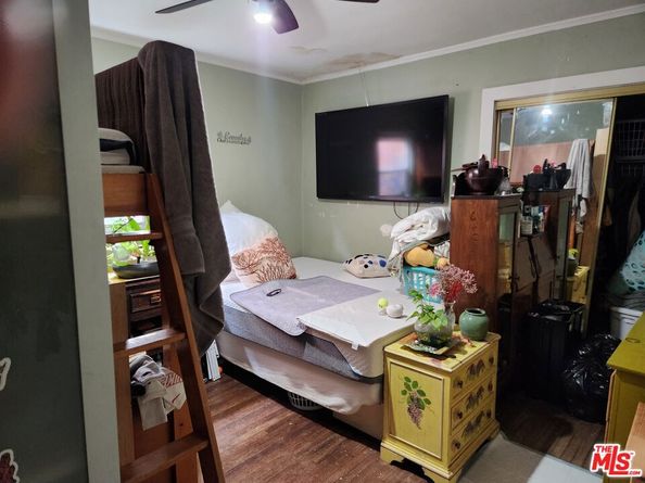 5747 3rd Avenue, Los Angeles CA 90043