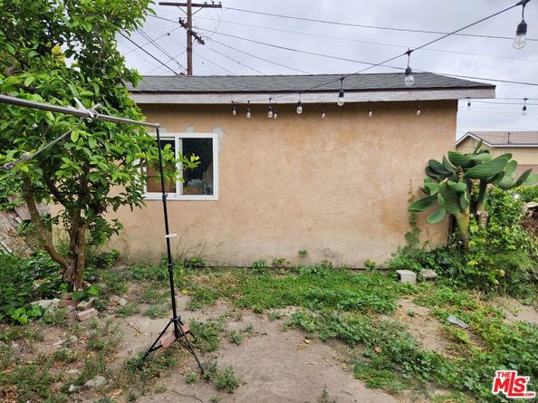 5747 3rd Avenue, Los Angeles CA 90043
