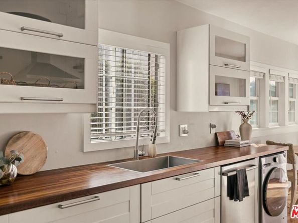 3764 Valleybrink Road, Los Angeles CA 90039