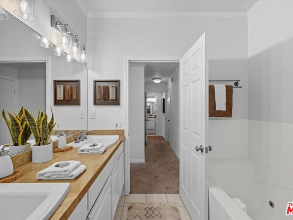 11286 Westminster Avenue 101, Los Angeles CA 90066