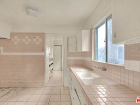 4278 S Hobart Boulevard, Los Angeles CA 90062