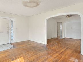 4278 S Hobart Boulevard, Los Angeles CA 90062