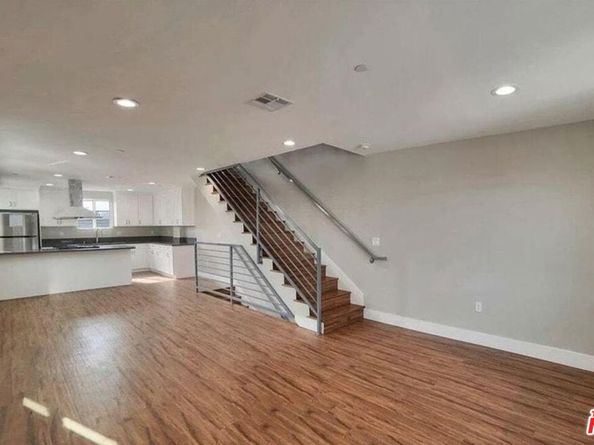 2301 Hauser Boulevard, Los Angeles CA 90016