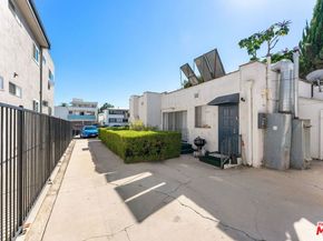1459 S Wooster Street, Los Angeles CA 90035