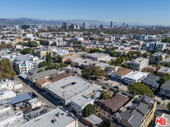 1459 S Wooster Street, Los Angeles CA 90035