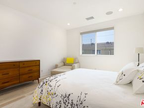 1741 S S Marvin Ave, Los Angeles CA 90019