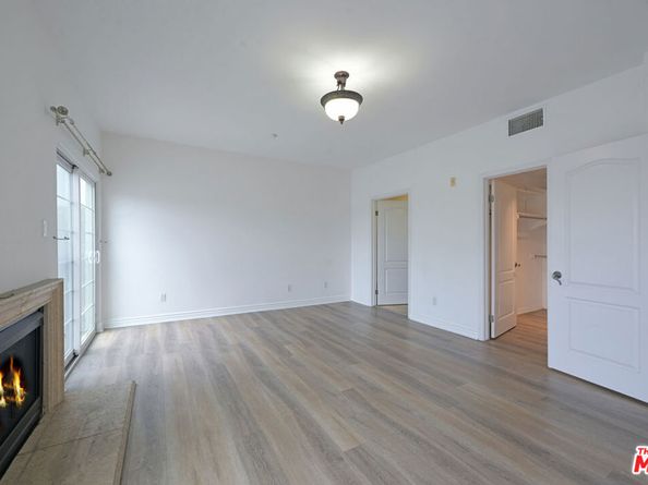 8555 Cashio Street PH4, Los Angeles CA 90035