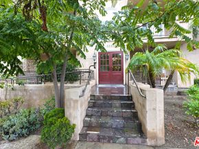 8555 Cashio Street PH4, Los Angeles CA 90035