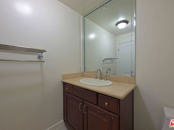 8555 Cashio Street PH4, Los Angeles CA 90035