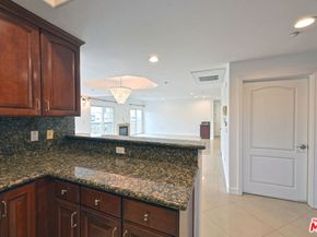 8555 Cashio Street PH4, Los Angeles CA 90035