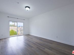 8555 Cashio Street PH4, Los Angeles CA 90035