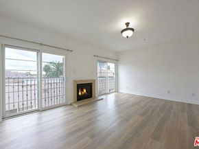 8555 Cashio Street PH4, Los Angeles CA 90035