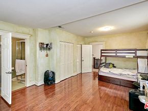 450 S Serrano Avenue, Los Angeles CA 90020