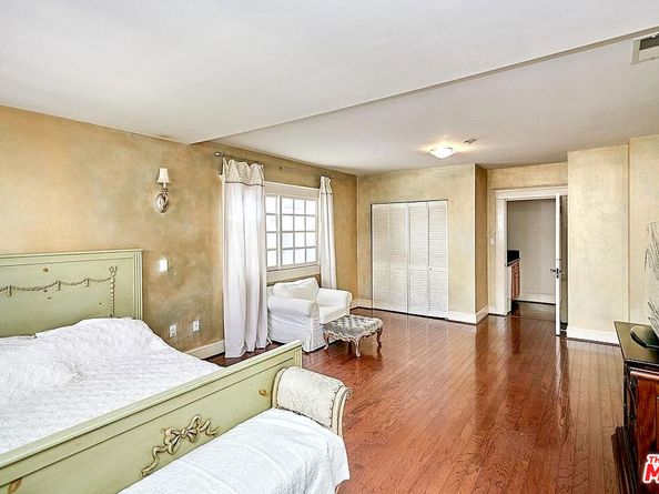 450 S Serrano Avenue, Los Angeles CA 90020