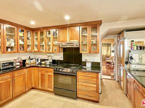 450 S Serrano Avenue, Los Angeles CA 90020