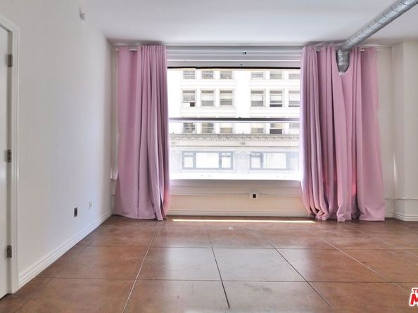 215 W 7th Street 307, Los Angeles CA 90014