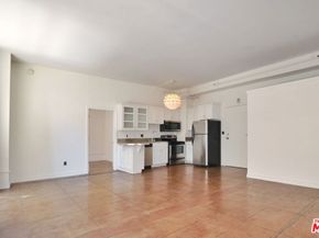 215 W 7th Street 307, Los Angeles CA 90014