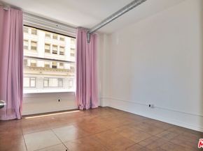 215 W 7th Street 307, Los Angeles CA 90014