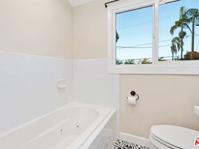 2525 W 81st Street, Inglewood CA 90305