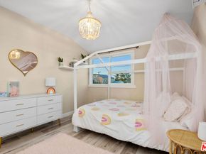 2525 W 81st Street, Inglewood CA 90305