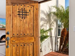 2525 W 81st Street, Inglewood CA 90305