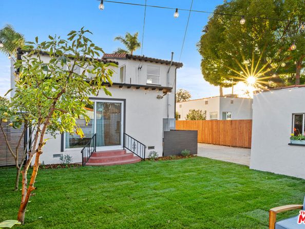 2525 W 81st Street, Inglewood CA 90305