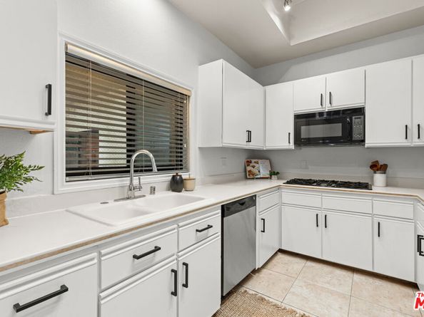 11636 Montana Avenue 107, Los Angeles CA 90049