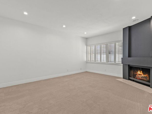 11636 Montana Avenue 107, Los Angeles CA 90049