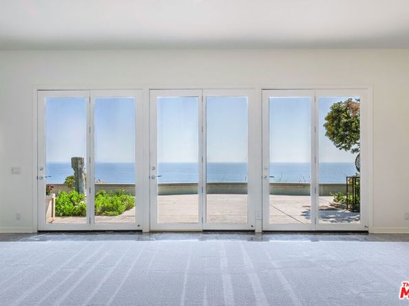 18244 Coastline Drive, Malibu CA 90265