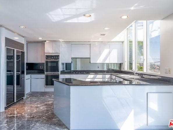 18244 Coastline Drive, Malibu CA 90265