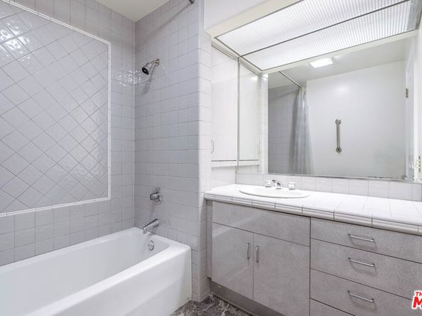 18244 Coastline Drive, Malibu CA 90265