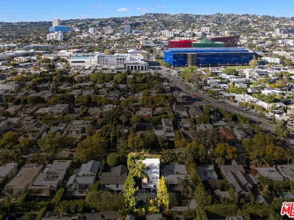 8720 Ashcroft Avenue, West Hollywood CA 90048