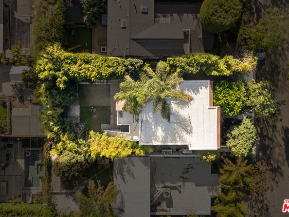 8720 Ashcroft Avenue, West Hollywood CA 90048