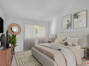 8741 Darby Avenue 16, Northridge CA 91325