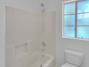 8741 Darby Avenue 16, Northridge CA 91325