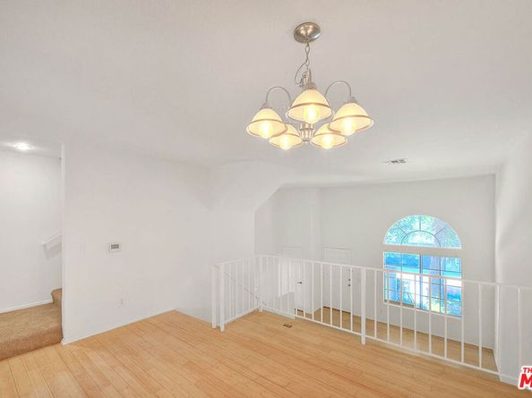 8741 Darby Avenue 16, Northridge CA 91325