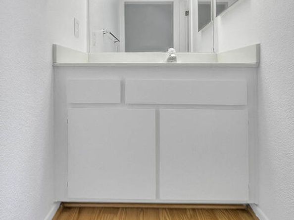 8741 Darby Avenue 16, Northridge CA 91325