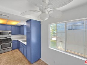 8741 Darby Avenue 16, Northridge CA 91325