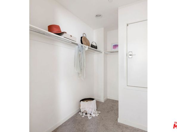 2526 N Via Artis Avenue, Los Angeles CA 90039