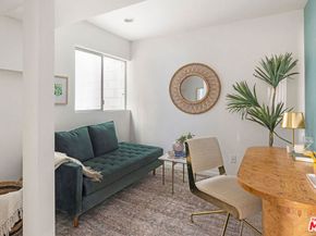 2526 N Via Artis Avenue, Los Angeles CA 90039