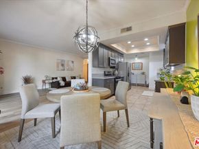 13331 Moorpark Street 123, Sherman Oaks CA 91423