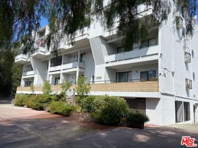 13331 Moorpark Street 123, Sherman Oaks CA 91423