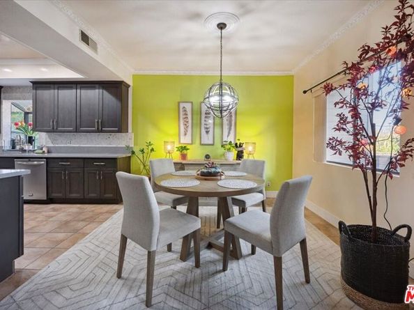 13331 Moorpark Street 123, Sherman Oaks CA 91423
