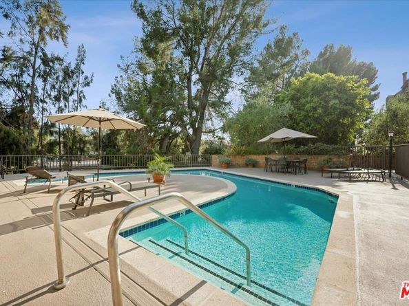 13331 Moorpark Street 123, Sherman Oaks CA 91423