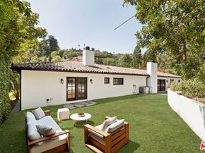 1132 Chantilly Road, Los Angeles CA 90077