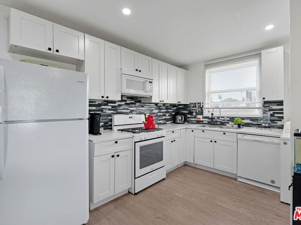 10915 Ayres Avenue, Los Angeles CA 90064
