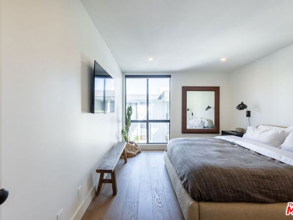 1351 N Crescent Heights Boulevard 316, West Hollywood CA 90046